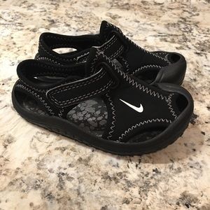Nike kids sandals